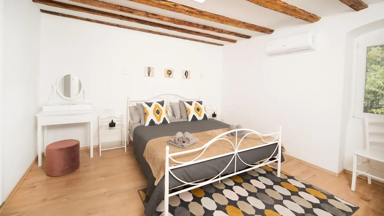 Casa Emiliana Villa Rasa Holiday home