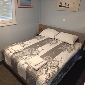 https://viva-riva-zadar.hotelinzadar.com